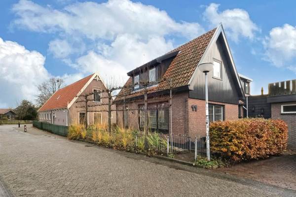 Woning Dorpsstraat 11 Warmenhuizen