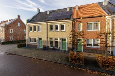 Woning Hoge Weere 115 Zwaag