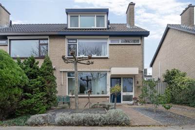 Woning Graaf Willemlaan 75 Hendrik-Ido-Ambacht