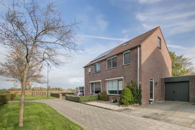 Woning Pastoor Fronhoffstraat 11 's-Heerenhoek