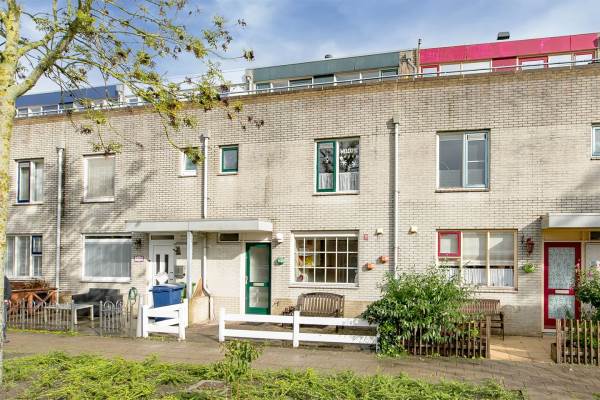 Woning Jacques Brelweg 22 Almere