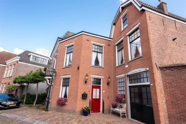 Woning Zuidwal 17 en 19 Geertruidenberg