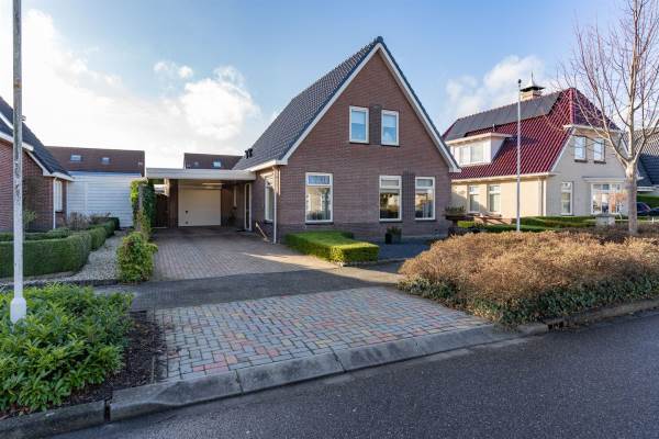 Woning mr. J.P. Miedemastraat 27 Dokkum