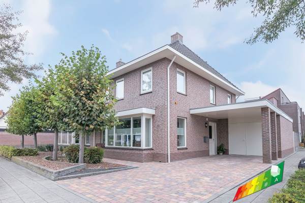 Woning Wouter van de Kampstraat 17 Nijkerkerveen
