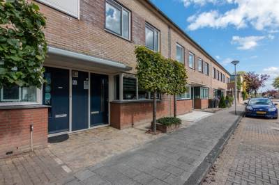 Woning Theo Mann-Bouwmeesterstraat 43 Spijkenisse