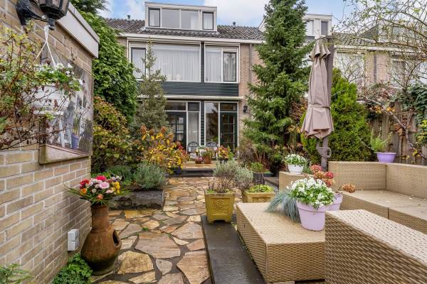 Woning Bongweg 210 Hoogvliet Rotterdam