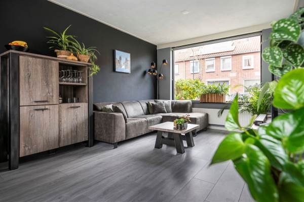 Woning Van Ruysdaelstraat 9 Hardinxveld-Giessendam