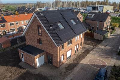 Woning Adrianus van Vugtstraat 7 Strijensas