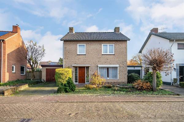 Woning Steenakkerstraat 51 Maasbracht