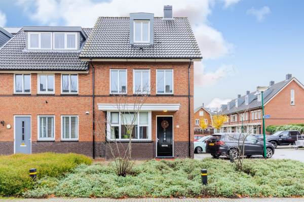 Woning Draagmuur 31 Houten