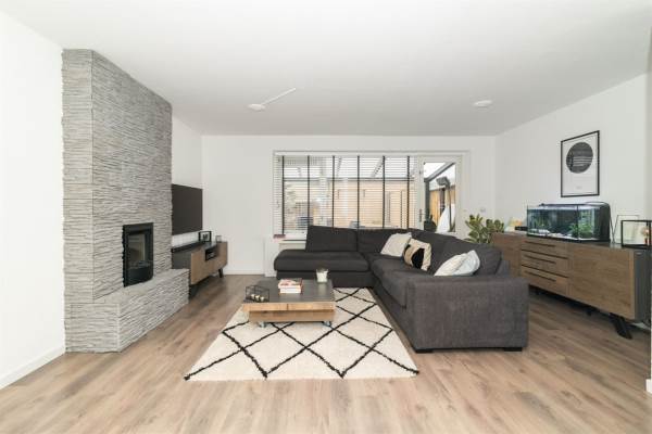 Woning Josephine van Gasterenstraat 8 Spijkenisse