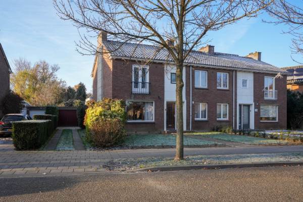 Woning Van Veldekelaan 6 Geleen