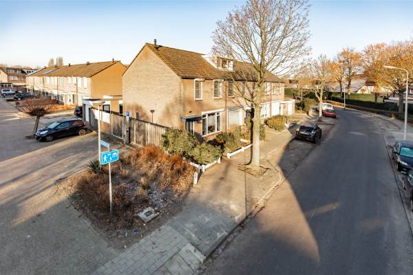 Woning Damastberg 113 Roosendaal