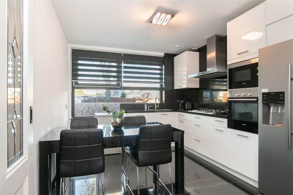 Woning Digna Johannaweg 29 Hoogvliet Rotterdam