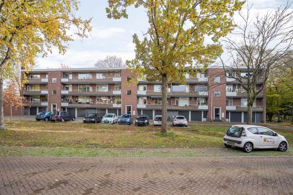 Woning Azuurweg 150 Tilburg
