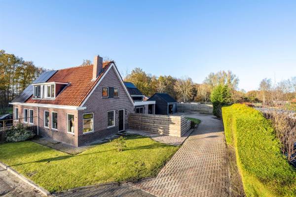 Woning Dwarsstraat 5 Finsterwolde