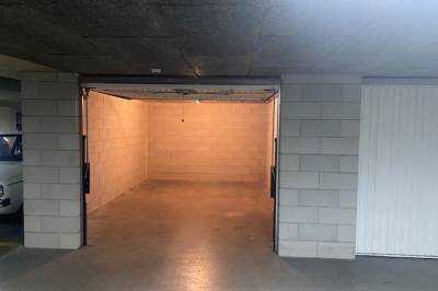 Garage Icarusweg 21 Delft