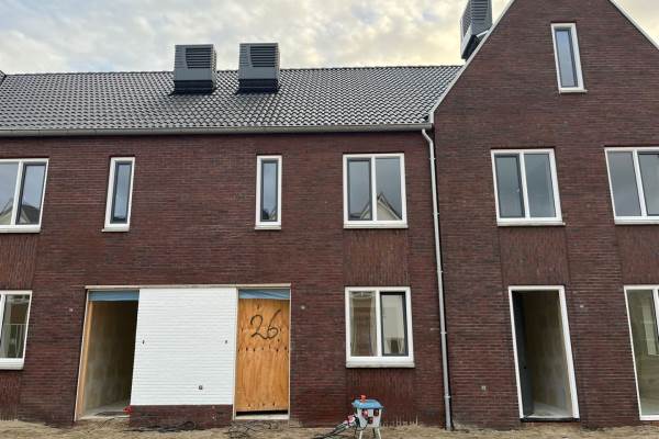 Woning Veenpluis 4 Roelofarendsveen