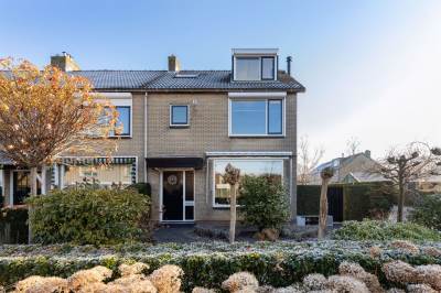 Woning van Oldenbarneveltstraat 44 Zuid-Beijerland