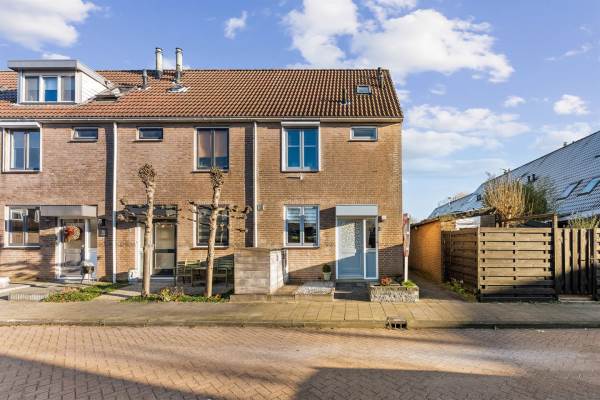 Woning Wethouder Van den Doolstraat 2 Nieuw-Lekkerland