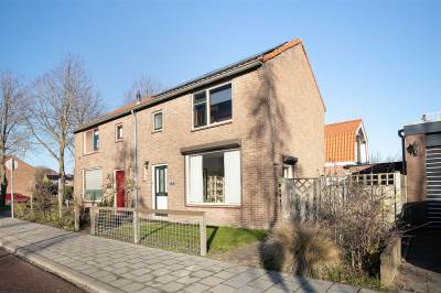 Woning Nieuwstraat 38 Stad aan 't Haringvliet