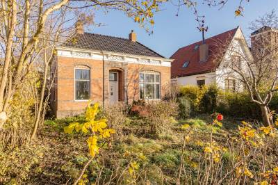 Woning Stationsweg 14 Stedum