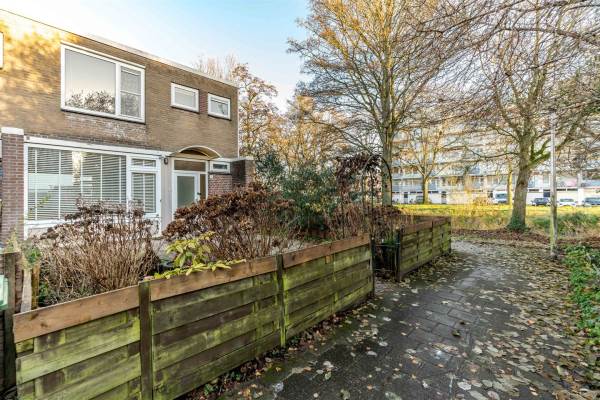 Woning Aagje Dekenlaan 27 Delft