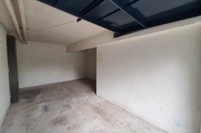 Garage Edmond Hellenraadstraat 123 Rotterdam