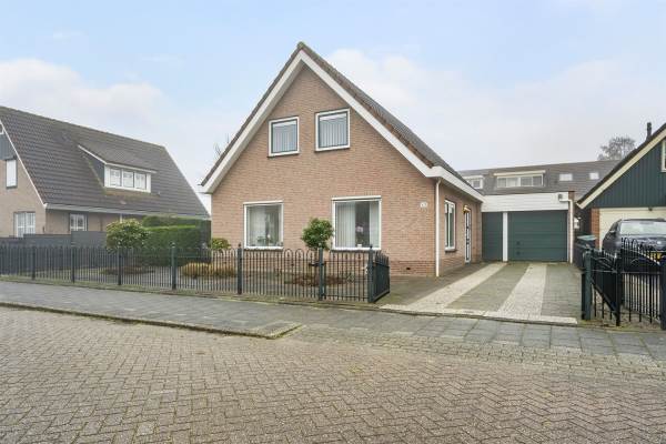 Woning Brahmsstraat 43 Barendrecht