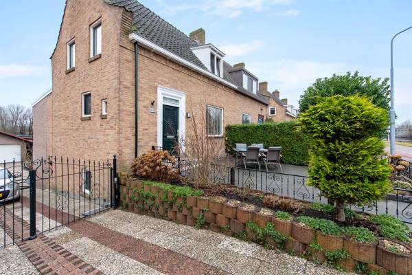 Woning Nieuwemeerdijk 246 Badhoevedorp