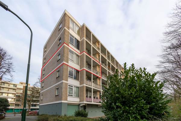 Woning Burgemeester Caan van Necklaan 335 Leidschendam