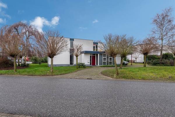 Woning Koningskampen 1 Hedel