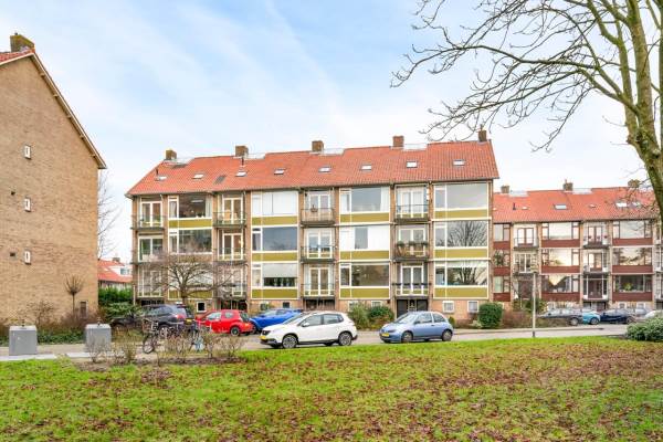 Woning Oranjeplantsoen 16 DIEMEN