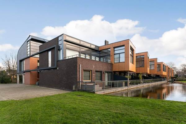 Woning Burgemeester de Voogtlaan 120 Wilnis