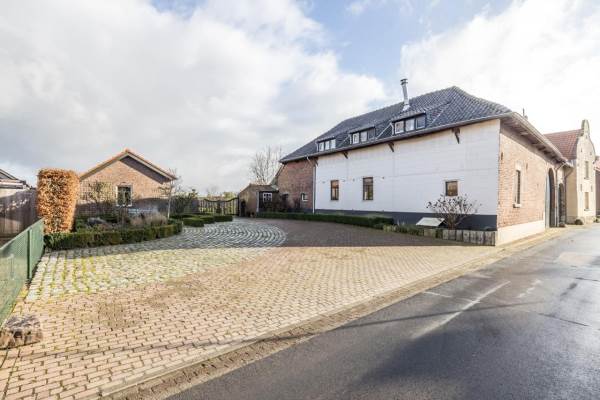 Woning Grootgenhouterstraat 101 BEEK LB