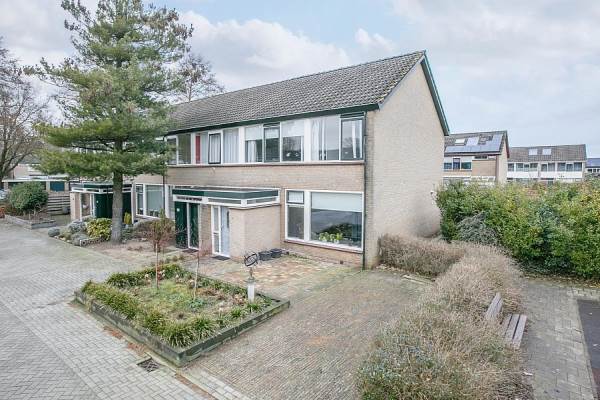 Woning Jan Mankeshof 10 MEPPEL