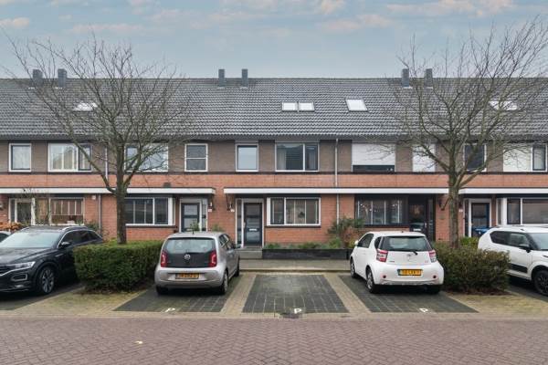 Woning Nicolaas van Puttenstraat 37 Poortugaal
