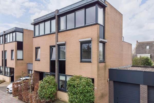 Woning Jacob Catsstraat 39 Sommelsdijk