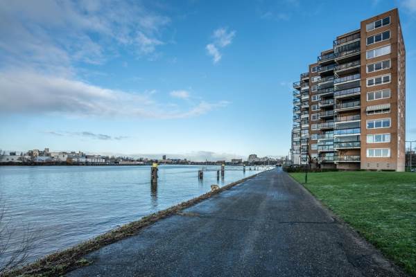 Woning Buitenbassinweg 609 Rotterdam