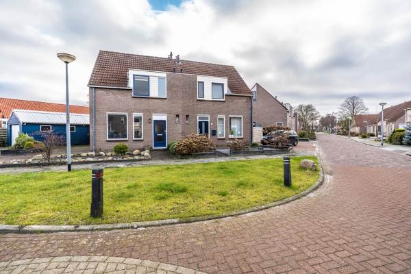 Woning Burgemeester van Weringstraat 48 Oude Pekela