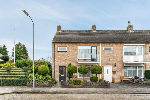 Woning Burgemeester de Cock van Opijnenstraat 1 TIEL