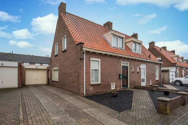 Woning Pater van Vlerkenstraat 5 Helmond