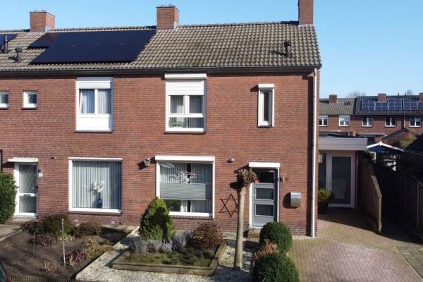 Woning Pr. Bernhardstraat 10 Horst