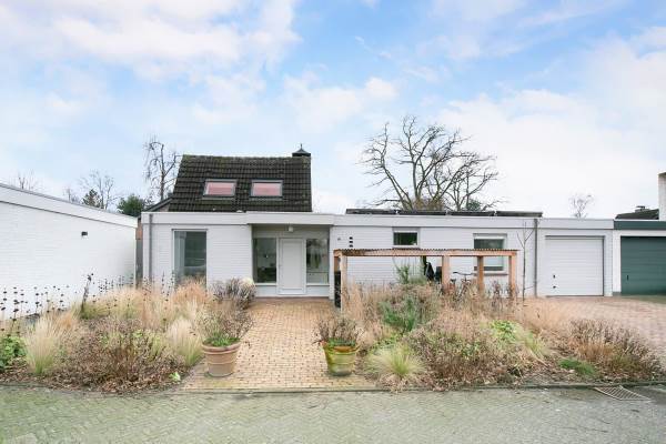 Woning Burgemeester van der Heijdenlaan 12 Kaatsheuvel
