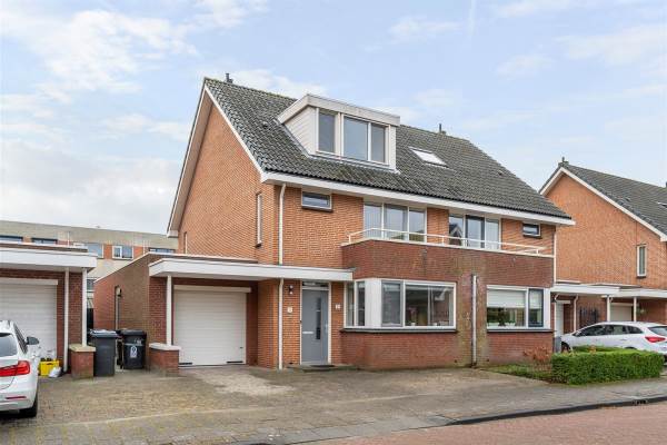 Woning Abdijweide 21 Hellevoetsluis