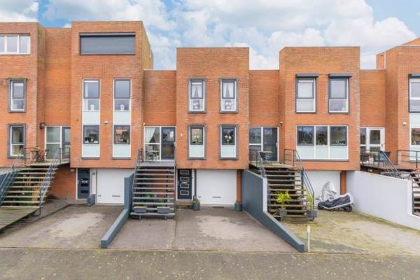 Woning Brandingdijk 142 Rotterdam