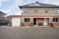 Woning Marie van Zeggelenstraat 17 Spijkenisse