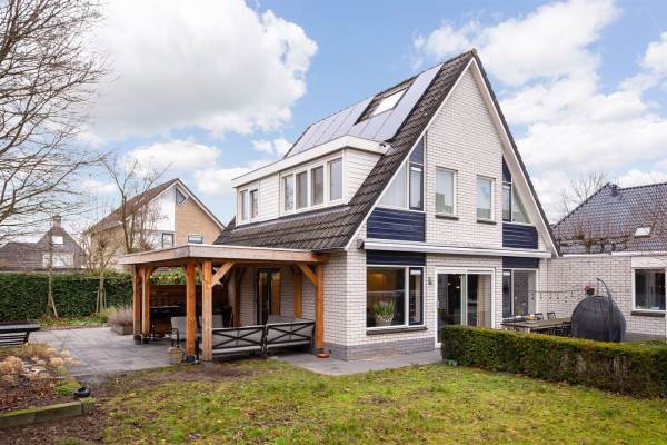 Woning Vincent van Goghlaan 82 Enschede