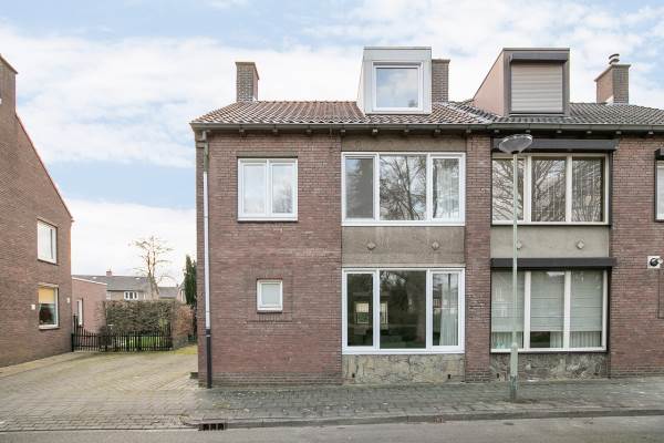 Woning Pastoor van Eijsstraat 9 GELEEN