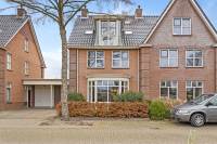 Woning Natuursteen 13 Houten